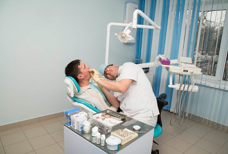 Лечение зубов Томск Дамбовая Импланты Anthogyr Томск Приозерная